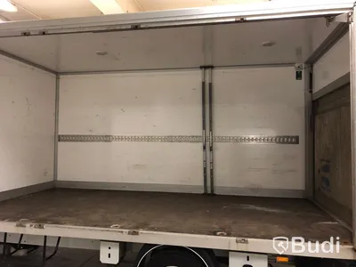 Skåpbil Nissan NV400 2.3 dCi Volymskåp (125hk) - 2016 m bakgavellift & öppningsbar vä sida